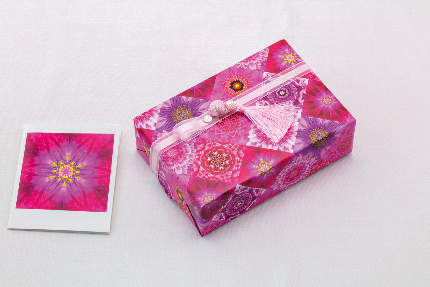 Gift Wrapping Paper 24 sheets - Kaleidoscope